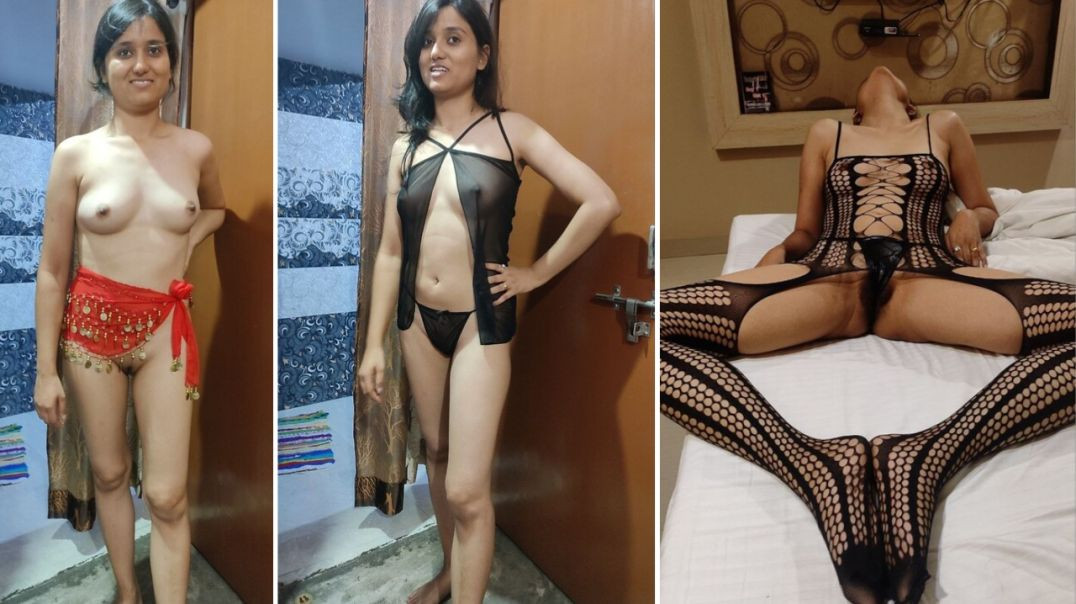 Horny Indian Girl with a Big Ass and Hairy Pussy Fingering Herself