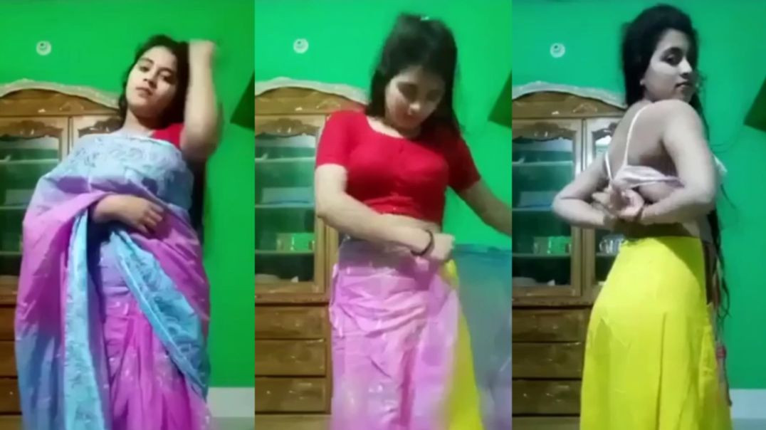 Indian Desi Cute Aunty Removes Saree Shows Black Hairy Pussy