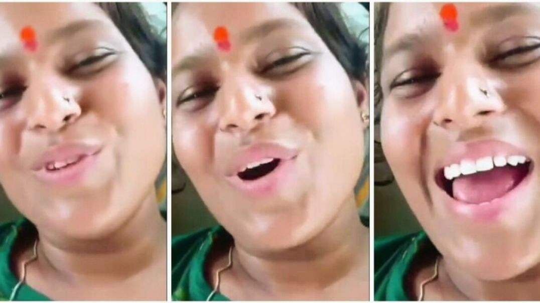 Desi Bhabhi Fucking in Car with Husband, Spreading Her Legs